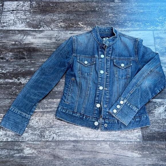 Gap Denim Jacket Womens XS Blue Jean Fitted Button Up Pockets Chore Y2K 80's - Picture 2 of 11